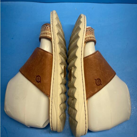 Born Women's Sandal Size 8 M Brown Leather Slide 2 Strap Flat Flip Flop Comfy - Picture 6 of 11